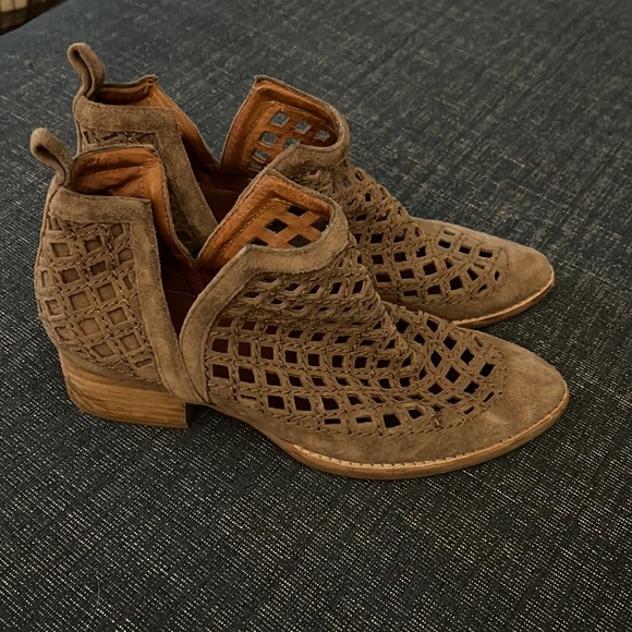 Jeffery Campbell Booties - Picture 3 of 6